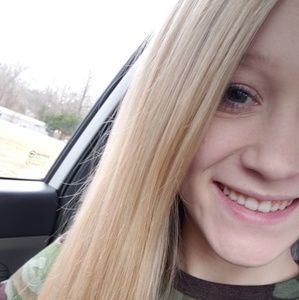 Meet your Posher, Fallon